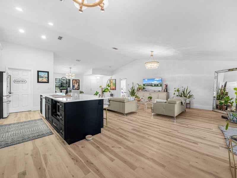Image 6 of 37 For 1850 Lake Reedy Boulevard