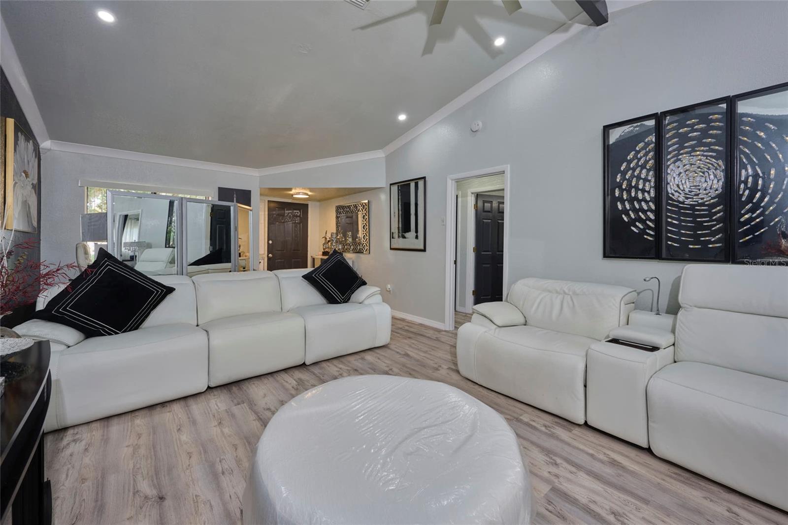 Image 10 of 44 For 4719 Mercado Drive