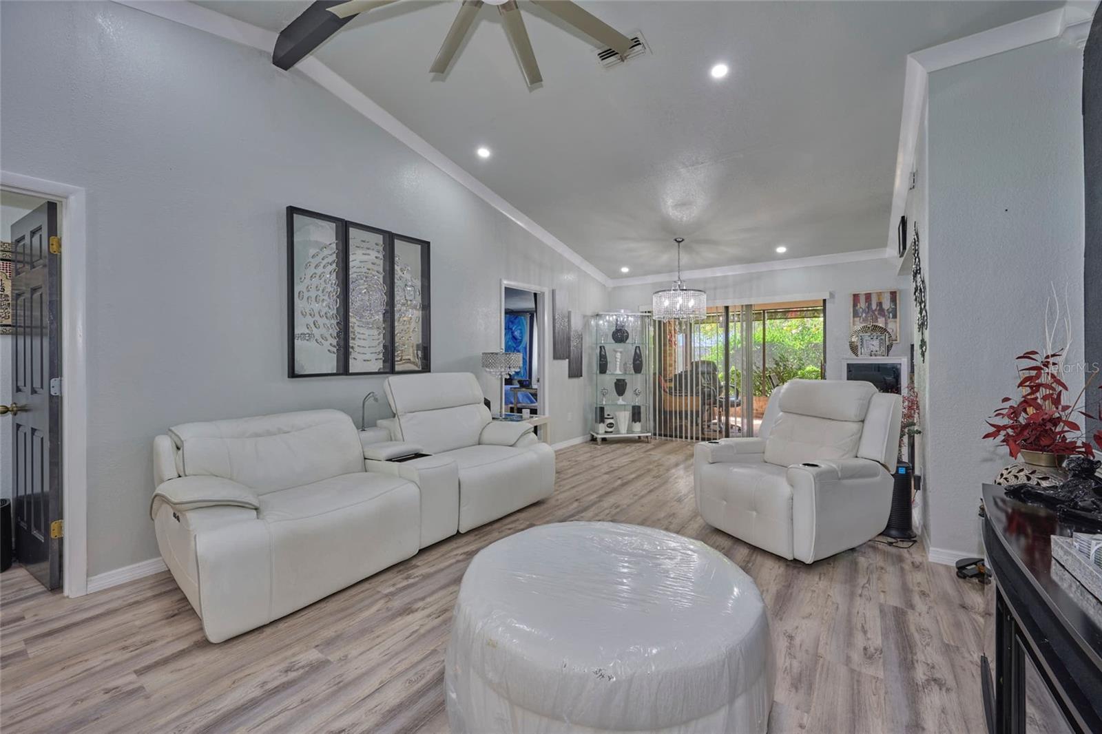 Image 11 of 44 For 4719 Mercado Drive