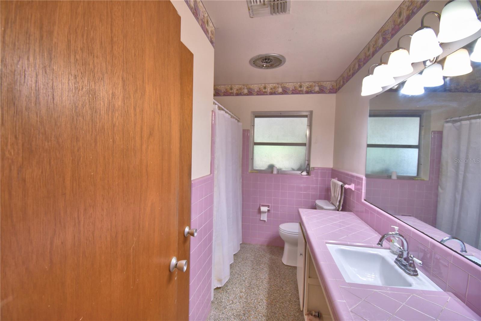Image 16 of 26 For 780 Oleander Drive Se