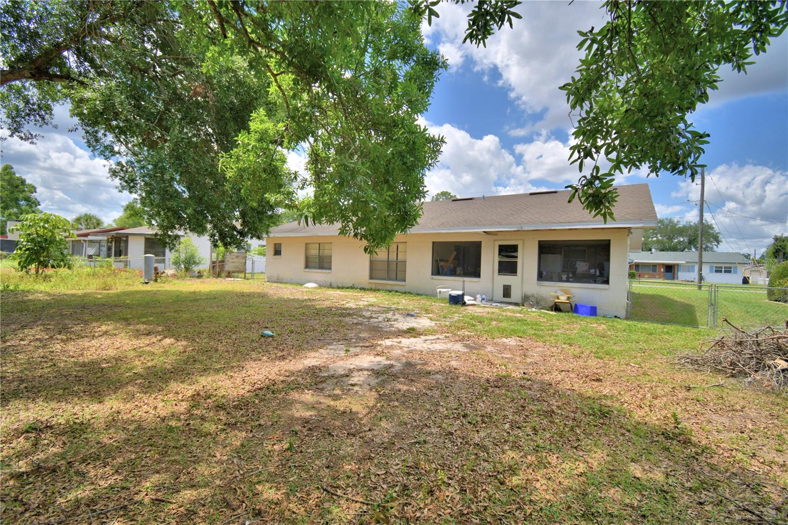 Image 25 of 26 For 780 Oleander Drive Se