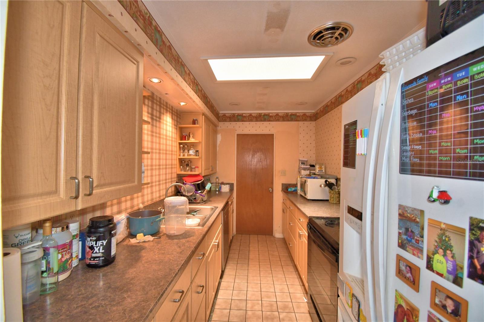 Image 8 of 26 For 780 Oleander Drive Se