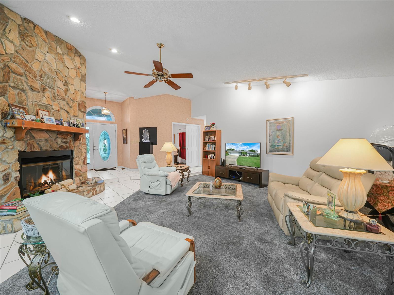 Image 3 of 24 For 409 6th Street