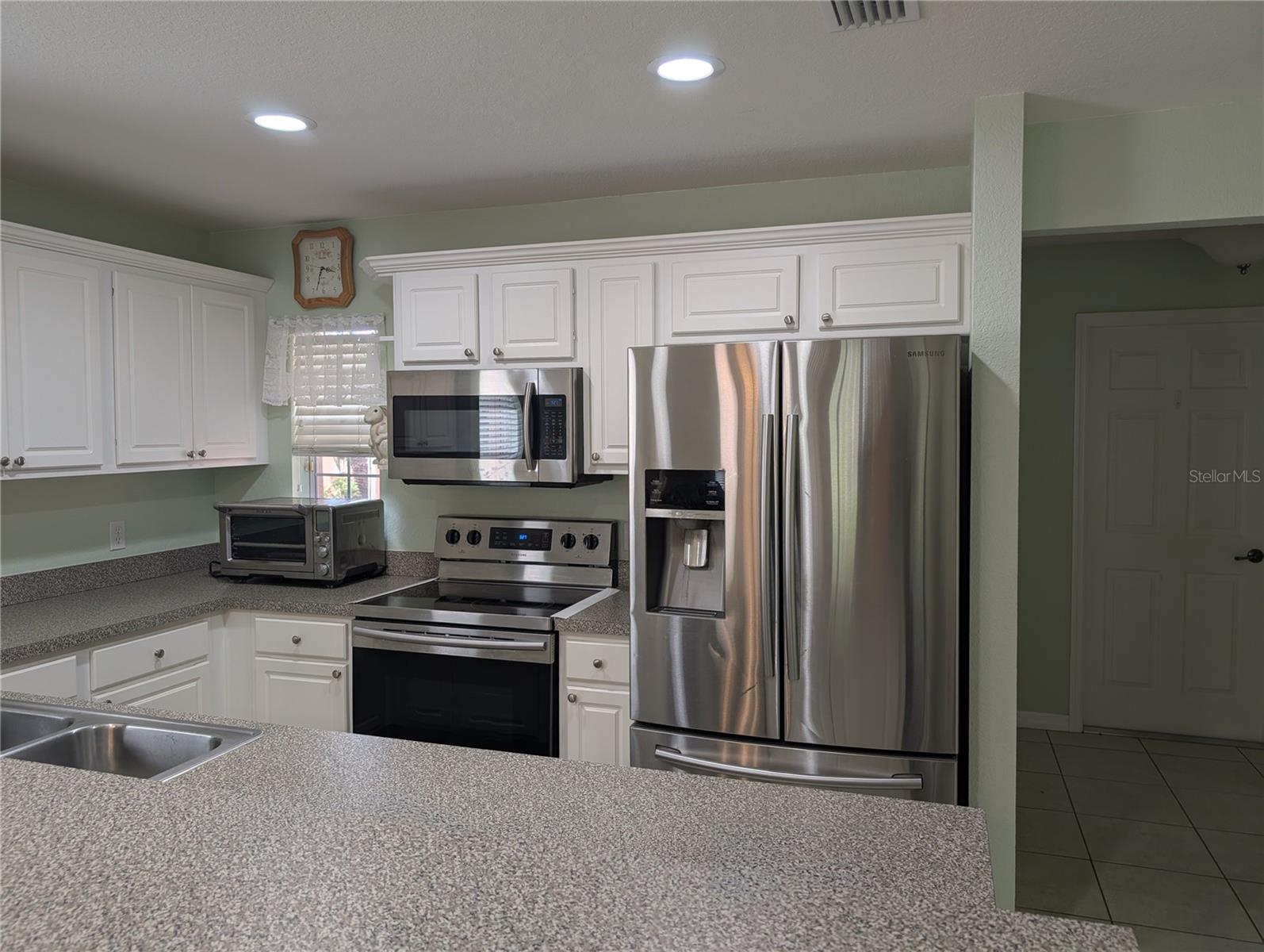 Image 4 of 49 For 4488 Turnberry Lane