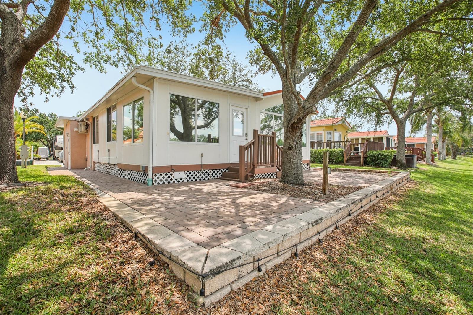 Listing photo id 44 for 6621 La Mesa Road