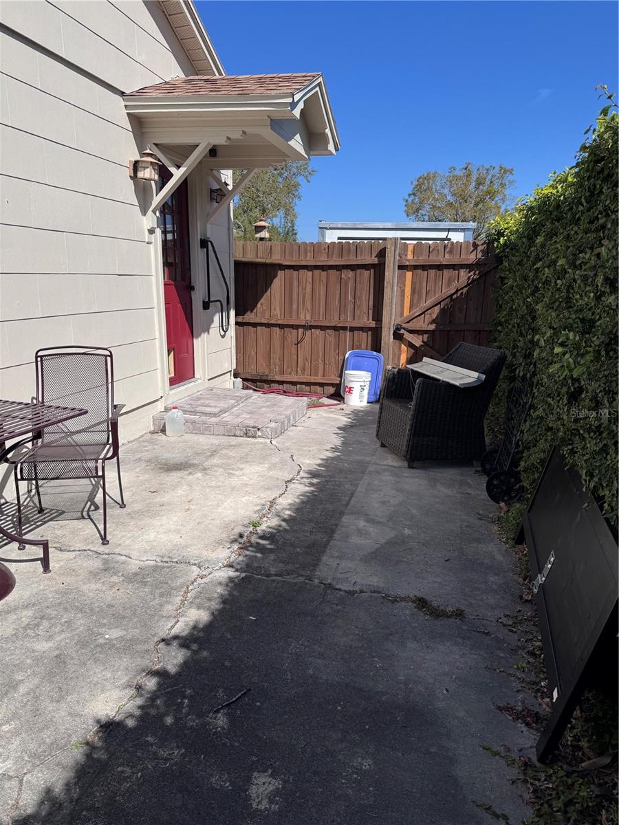 Image 23 of 25 For 836 41st Avenue N
