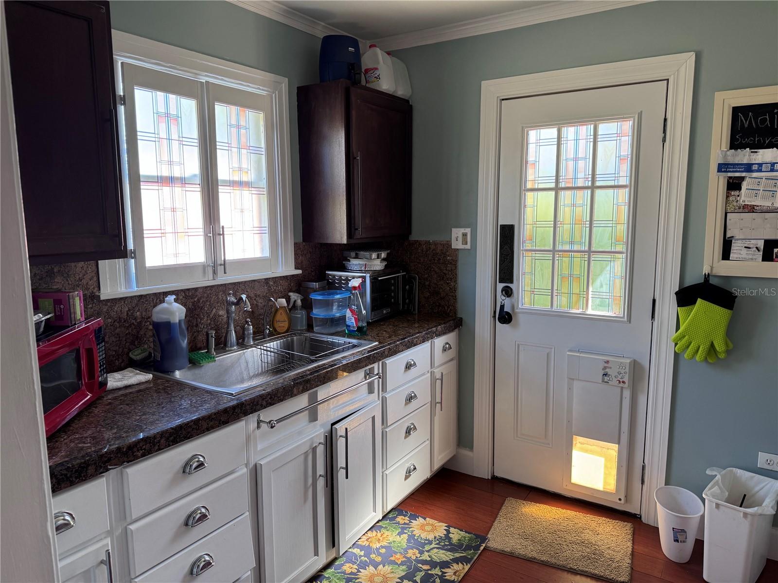 Image 3 of 25 For 836 41st Avenue N