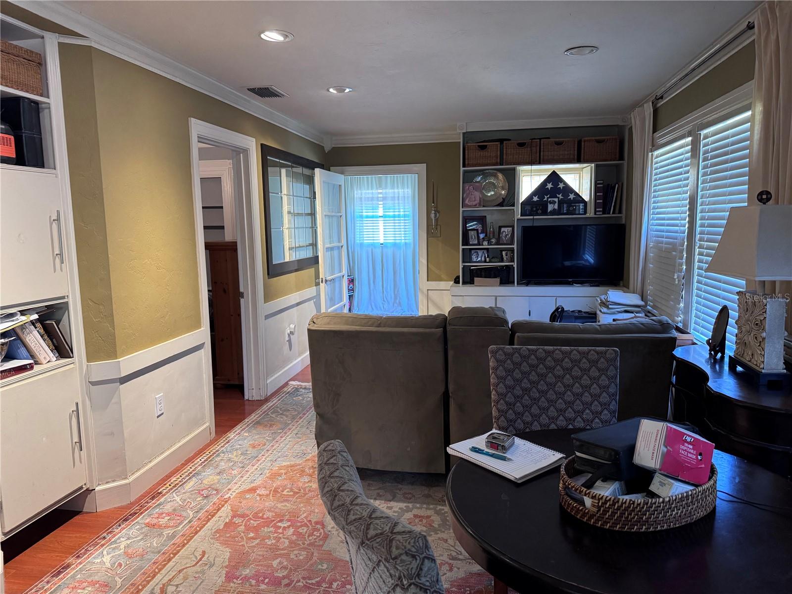 Image 4 of 25 For 836 41st Avenue N