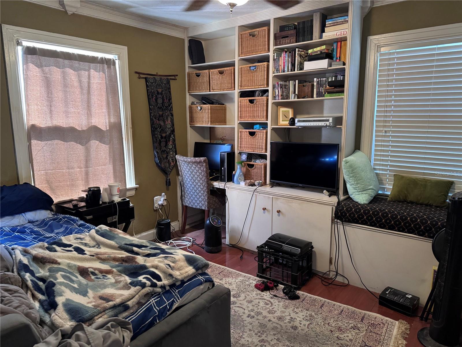Image 5 of 25 For 836 41st Avenue N