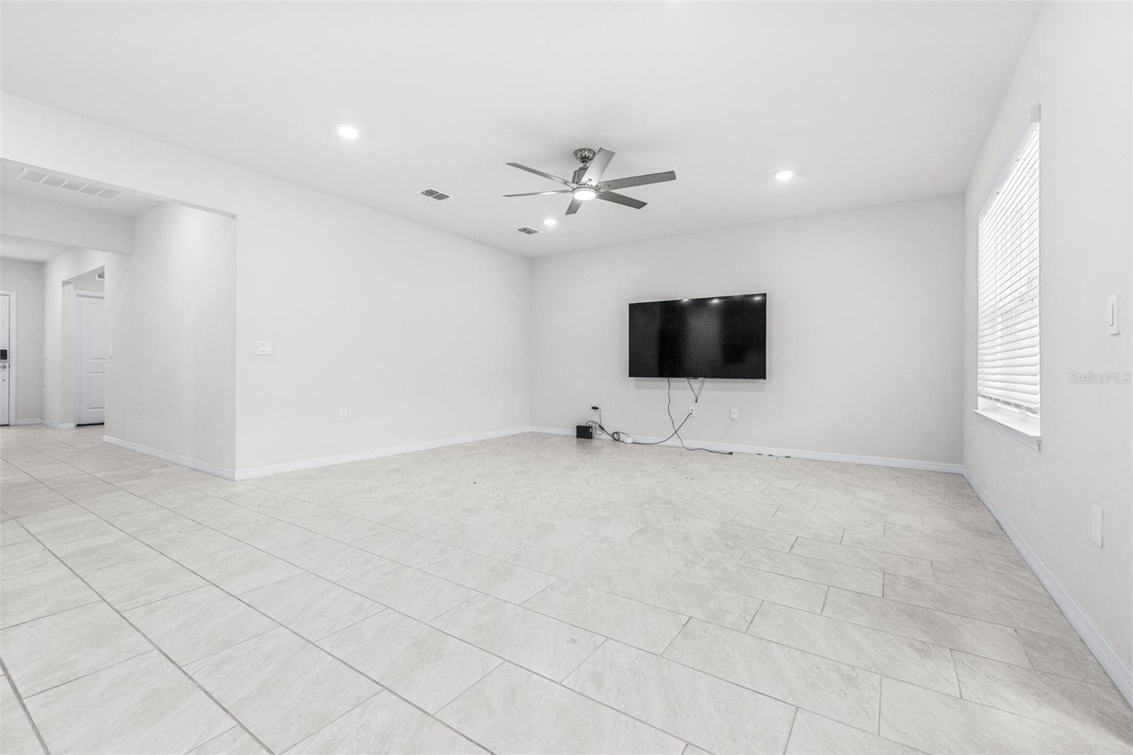 Image 10 of 27 For 1050 Michelangelo Lane