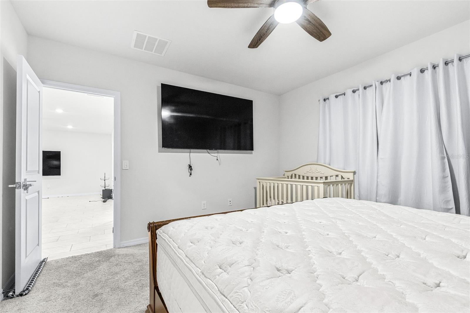 Image 11 of 27 For 1050 Michelangelo Lane