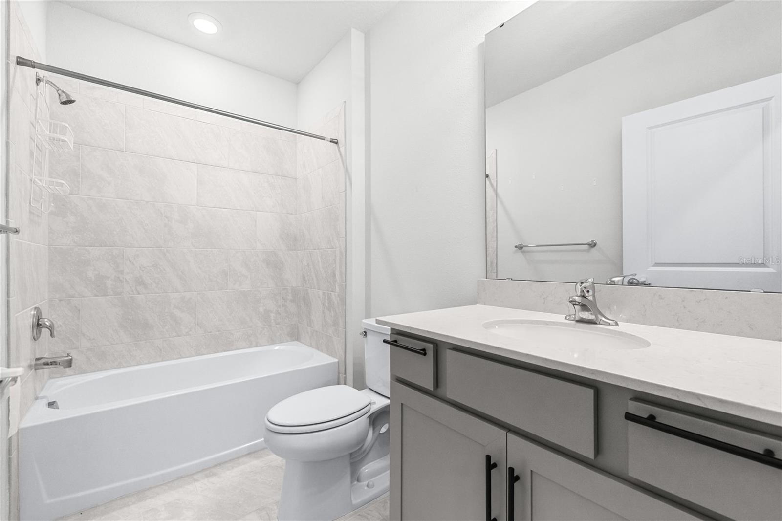 Image 18 of 27 For 1050 Michelangelo Lane