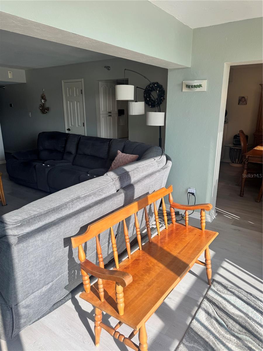 Image 14 of 47 For 23465 Harborview Road 824
