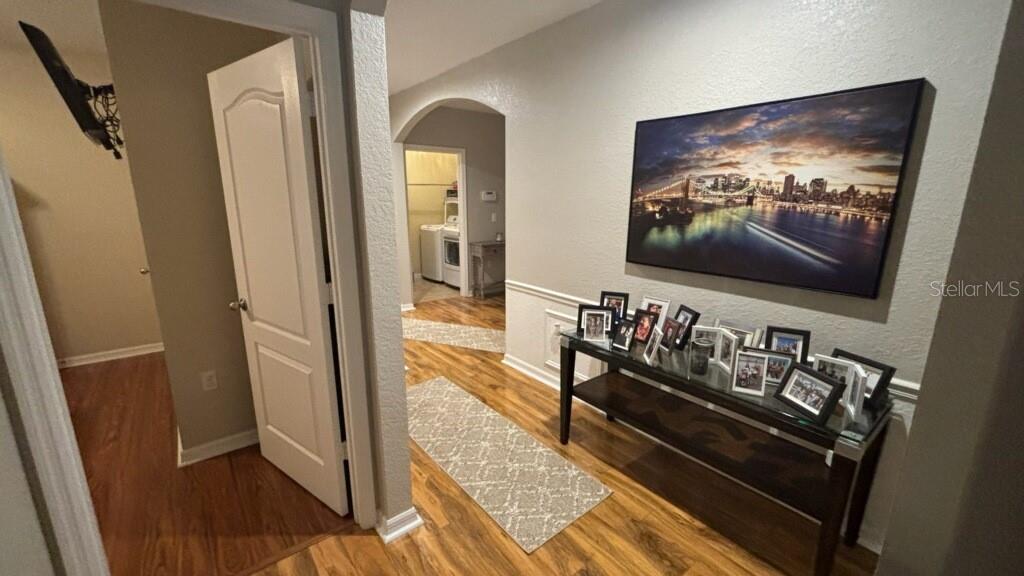 Image 4 of 40 For 3828 Eloise Estates Court