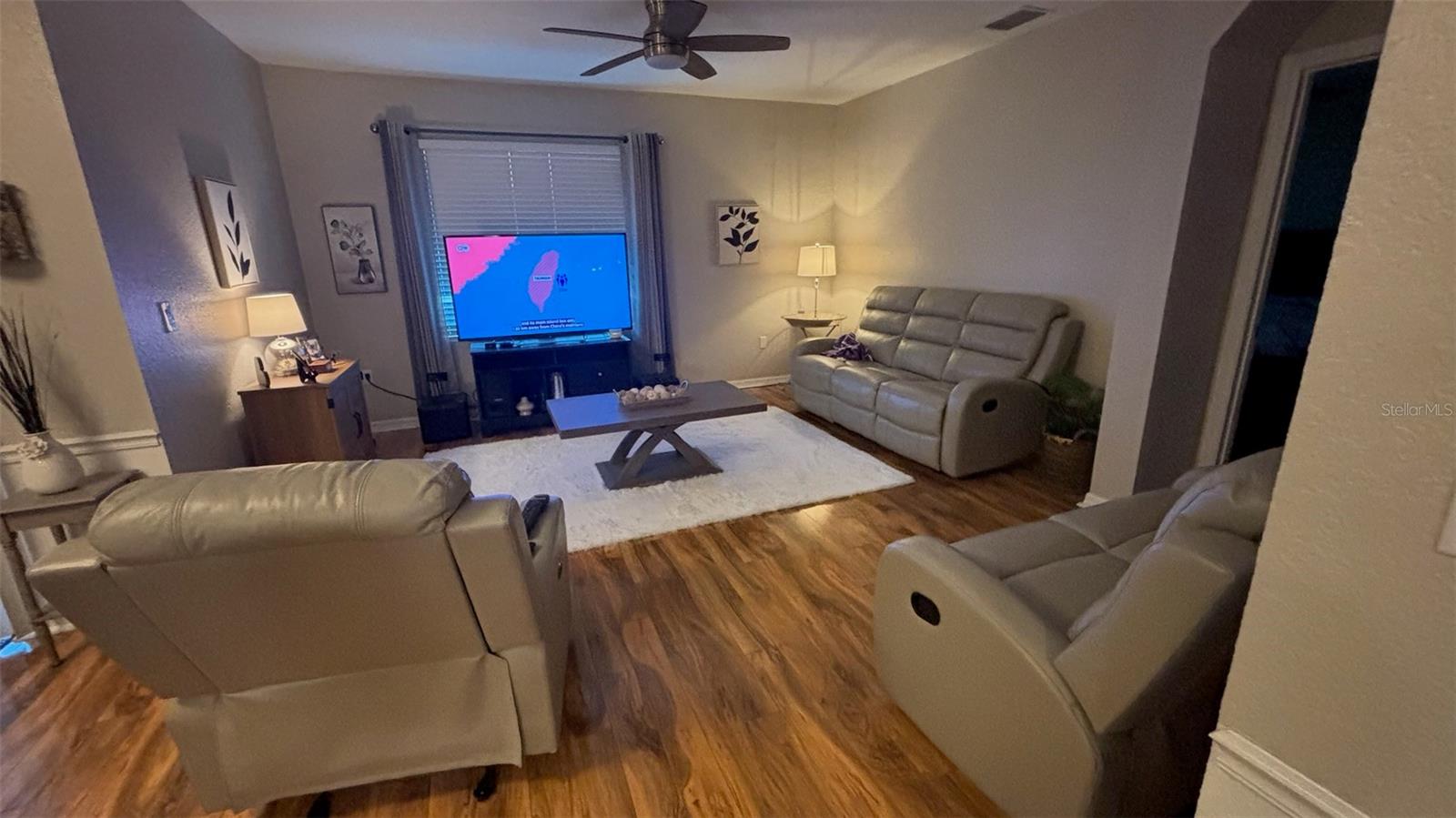 Image 7 of 40 For 3828 Eloise Estates Court