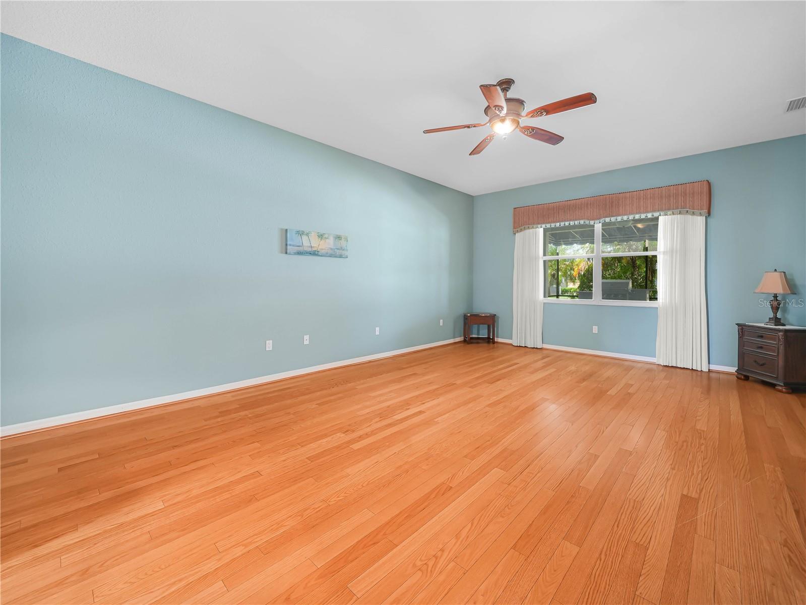 Image 12 of 69 For 4004 Sable Loop Drive