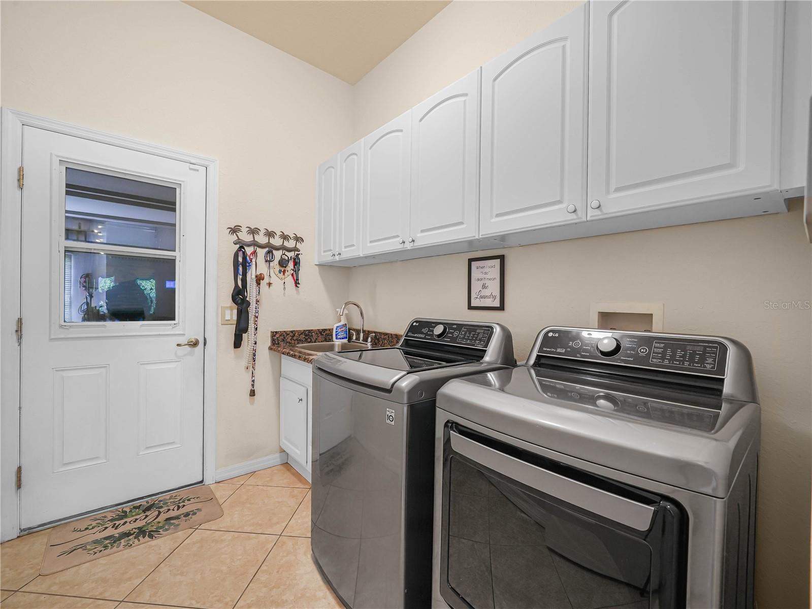Image 32 of 69 For 4004 Sable Loop Drive