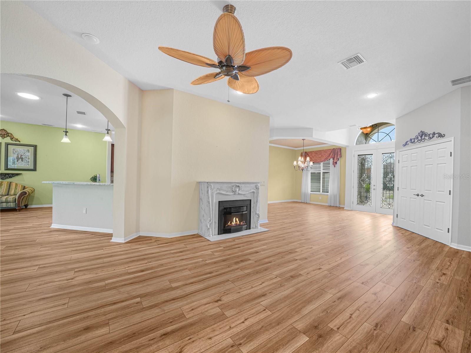 Image 4 of 69 For 4004 Sable Loop Drive