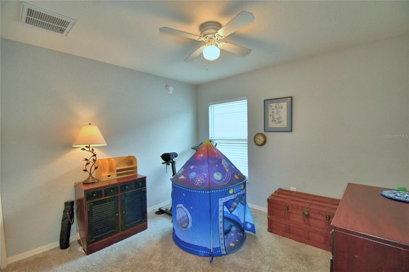 Image 18 of 28 For 879 Orleans Drive