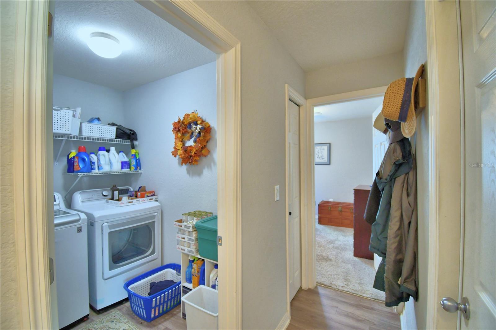 Image 20 of 28 For 879 Orleans Drive