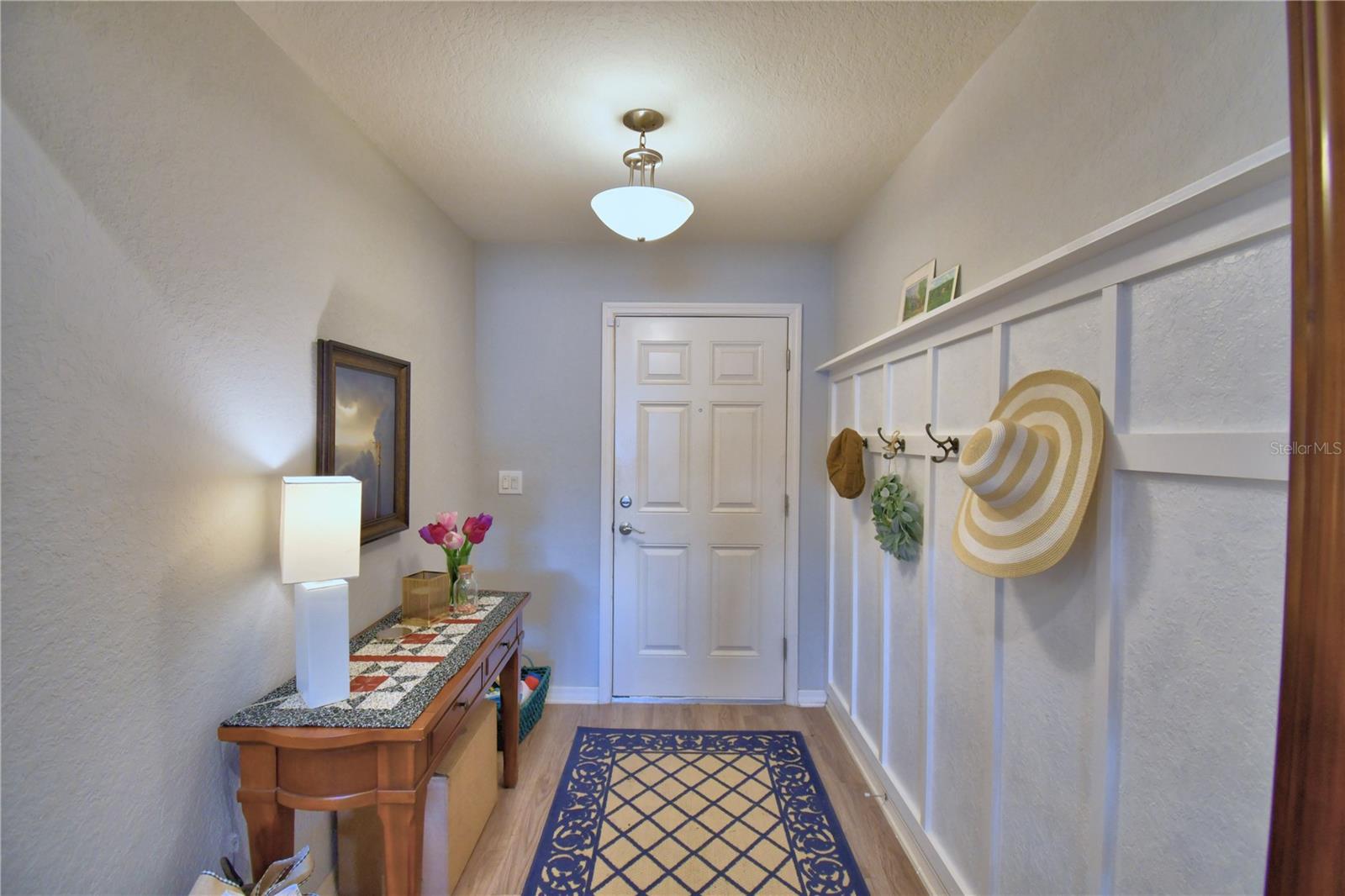 Image 6 of 28 For 879 Orleans Drive