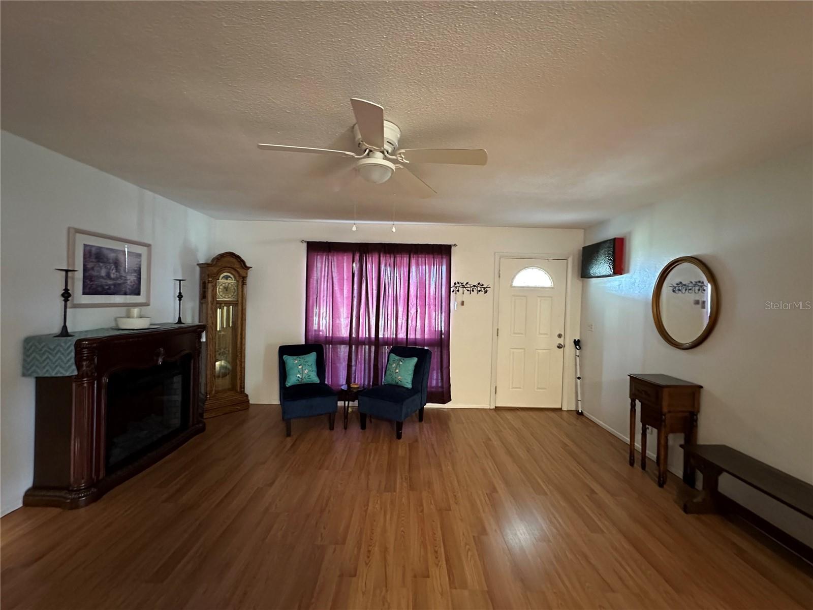 Image 11 of 25 For 116 Sparrow Avenue