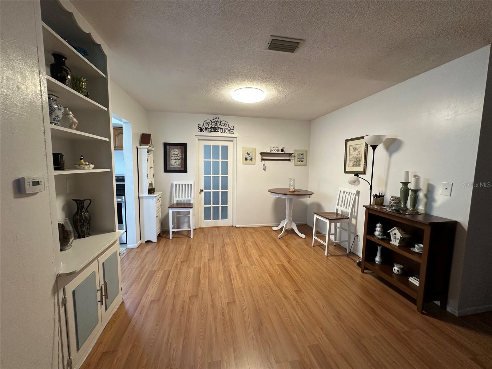 Image 12 of 25 For 116 Sparrow Avenue
