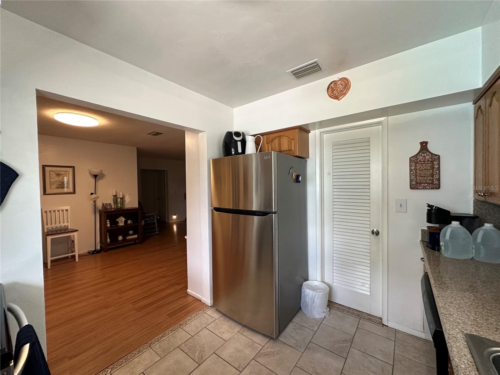 Image 15 of 25 For 116 Sparrow Avenue