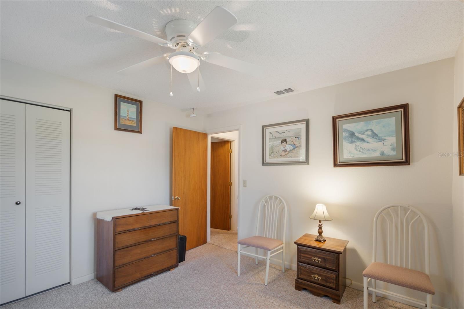 Image 11 of 20 For 1408 Thousand Roses Drive S