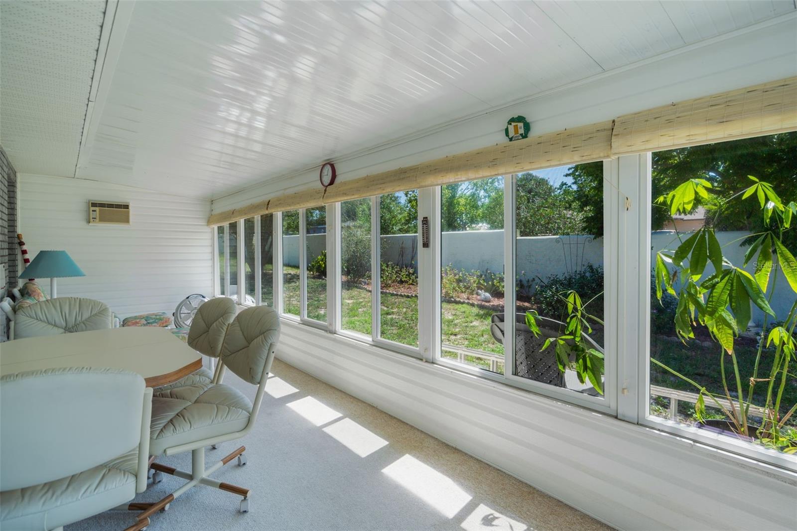 Image 13 of 20 For 1408 Thousand Roses Drive S