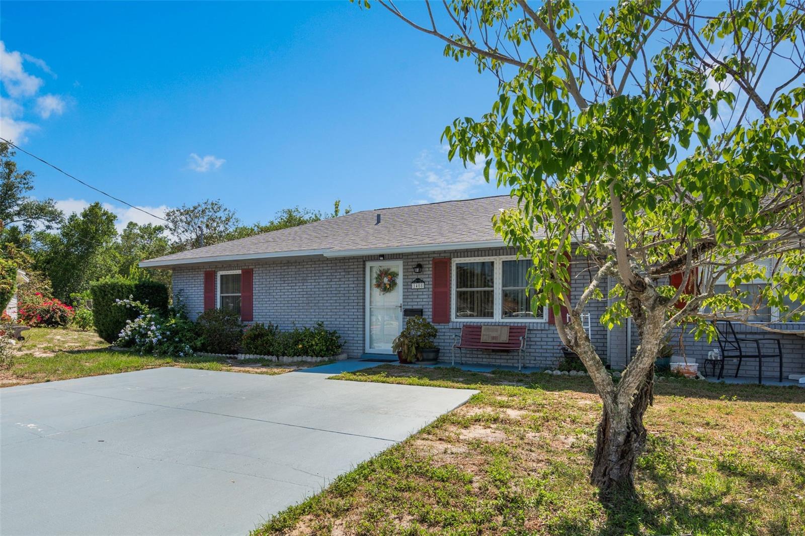 Image 19 of 20 For 1408 Thousand Roses Drive S
