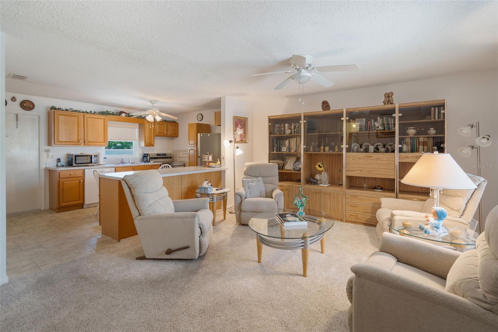 Image 3 of 20 For 1408 Thousand Roses Drive S