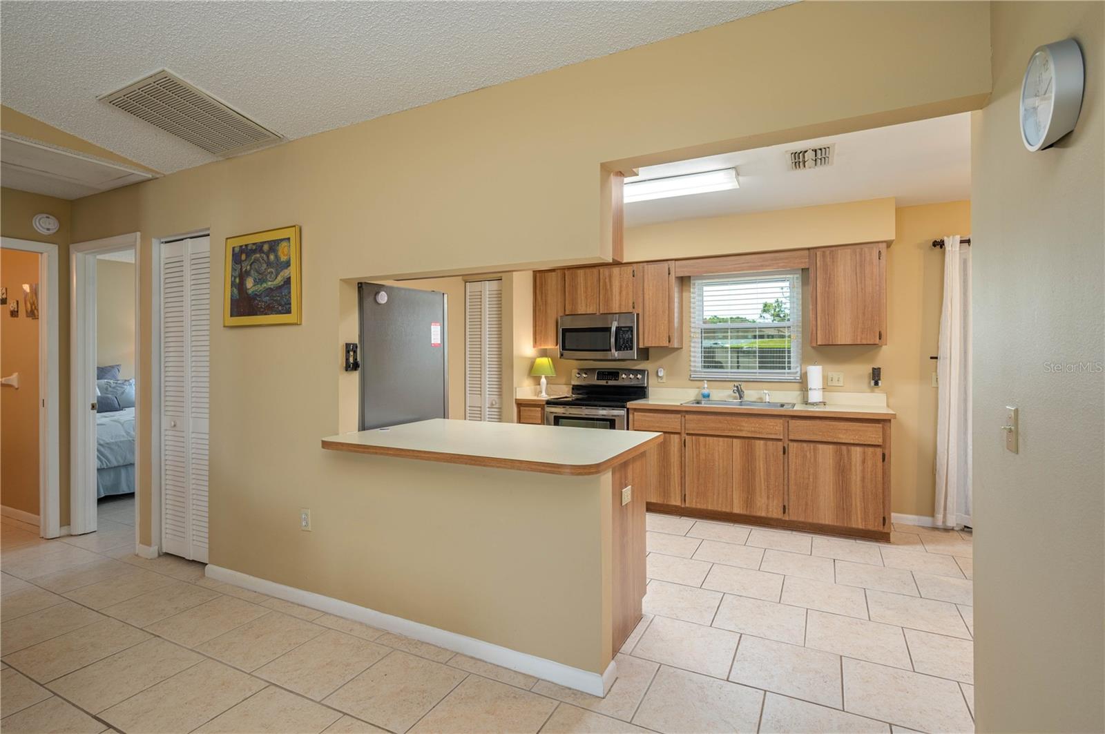 Image 22 of 38 For 3245 Prairie Dunes Circle E
