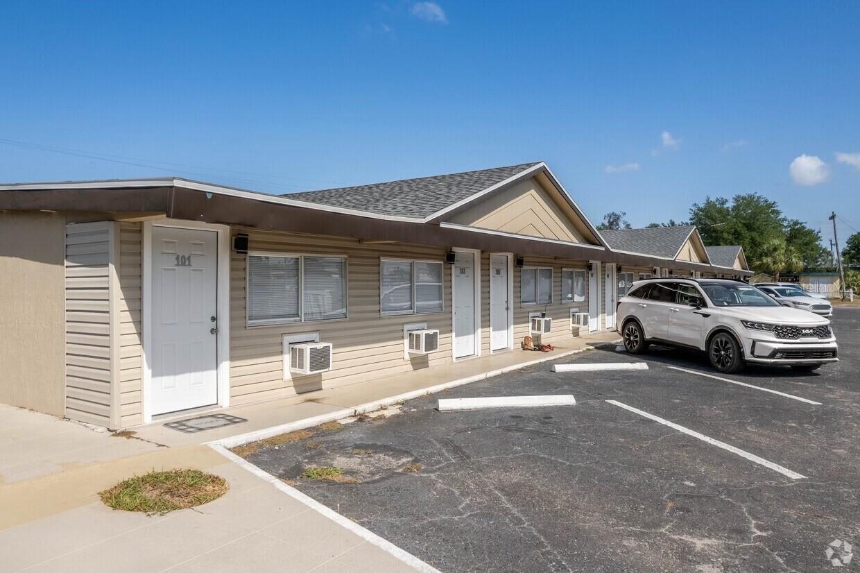 Image 12 of 22 For 21380 Hwy 27  306