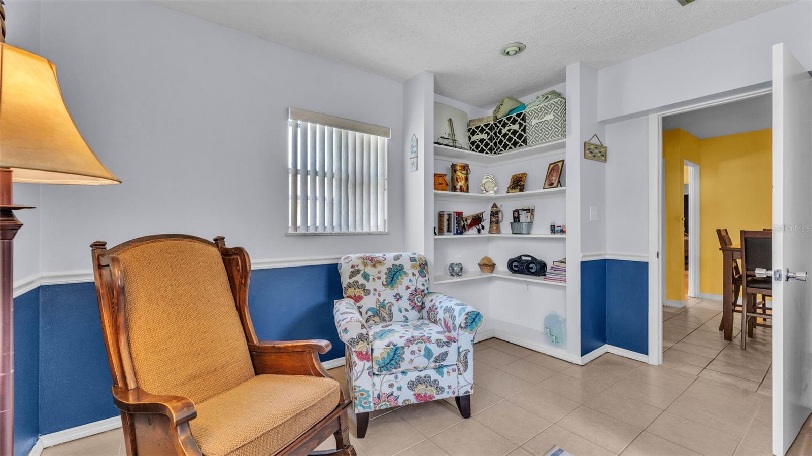 Image 21 of 42 For 616 Oriole Drive