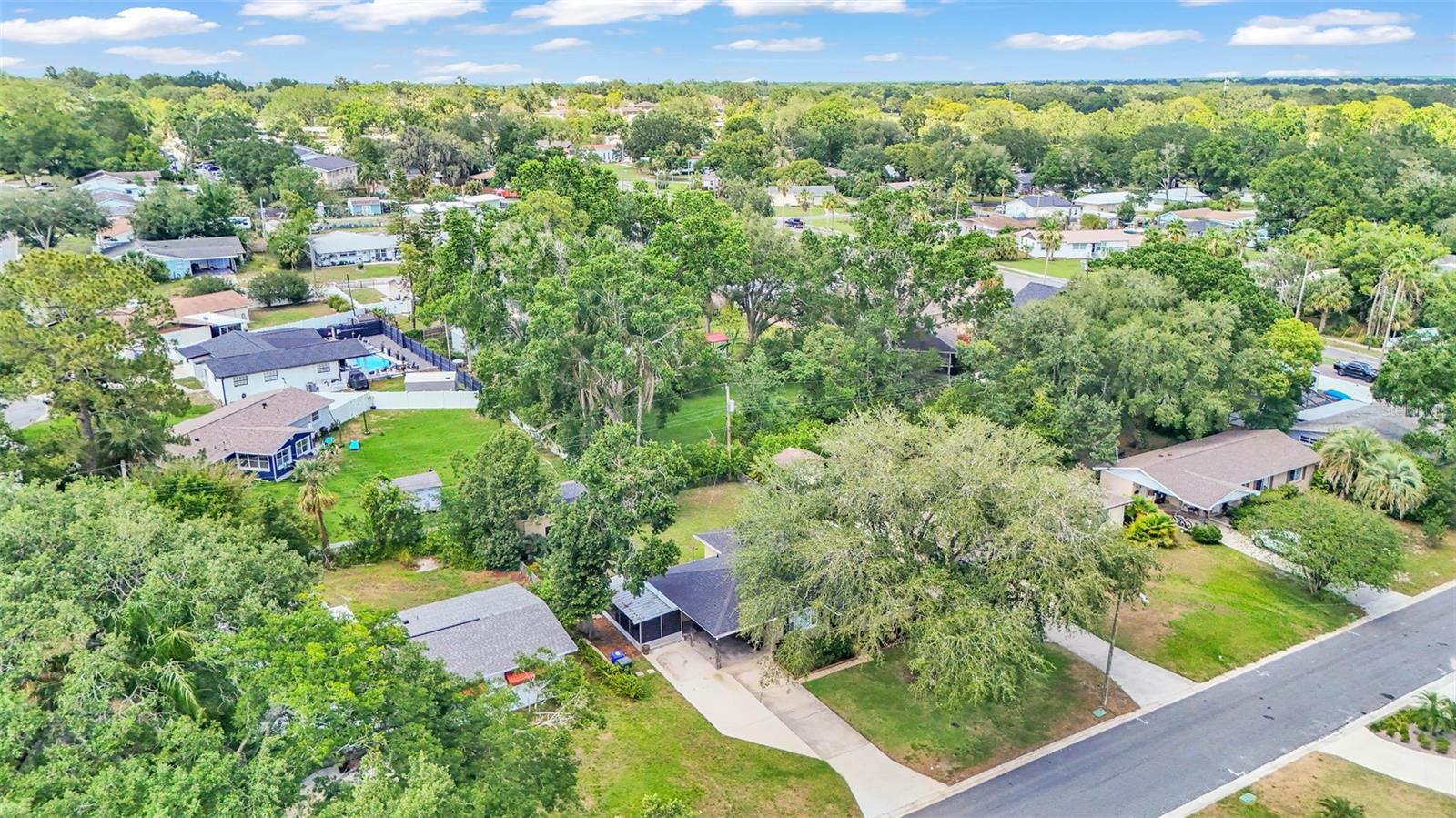 Image 7 of 42 For 616 Oriole Drive