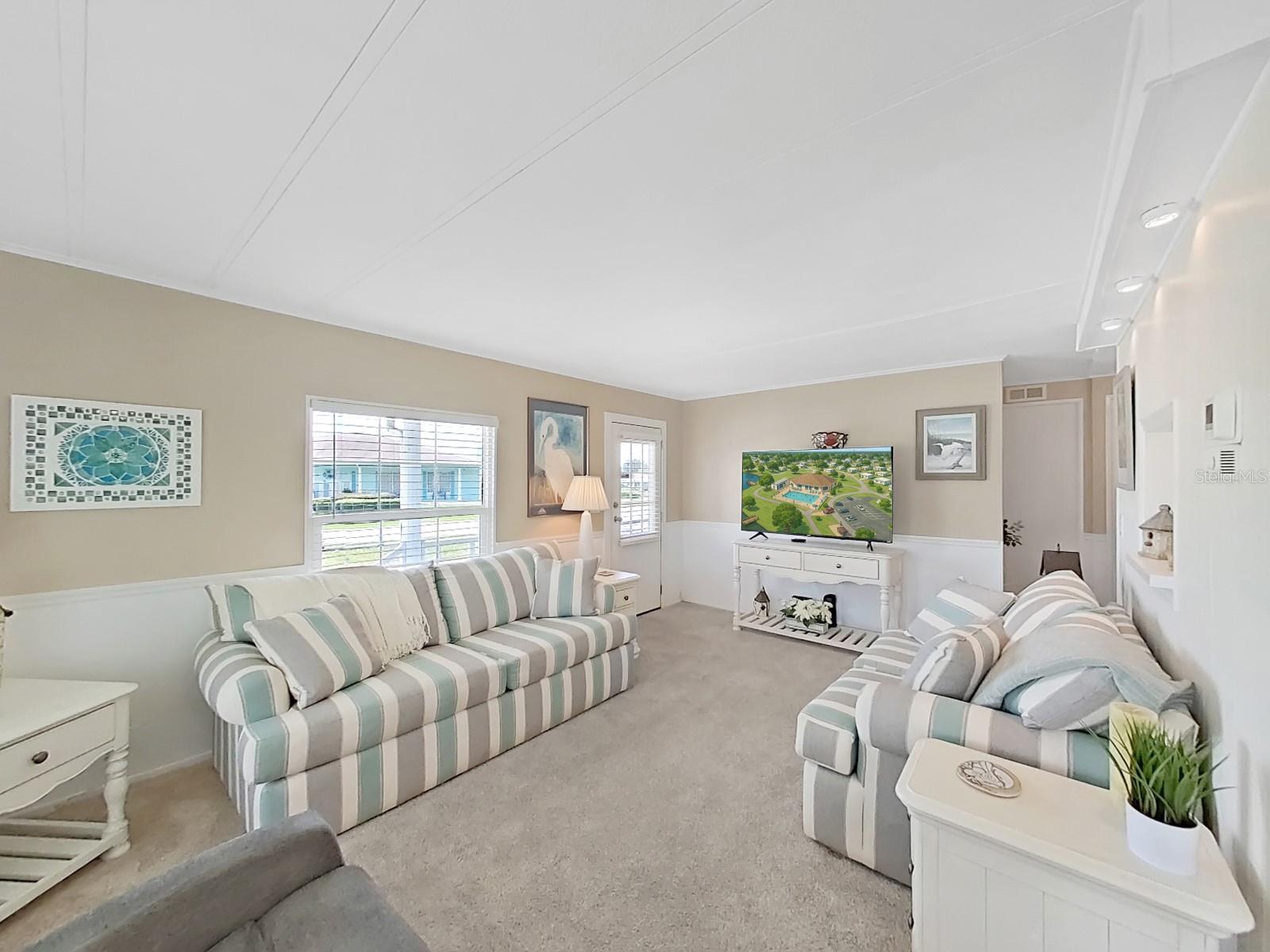 Image 13 of 48 For 4859 Foxwood Blvd