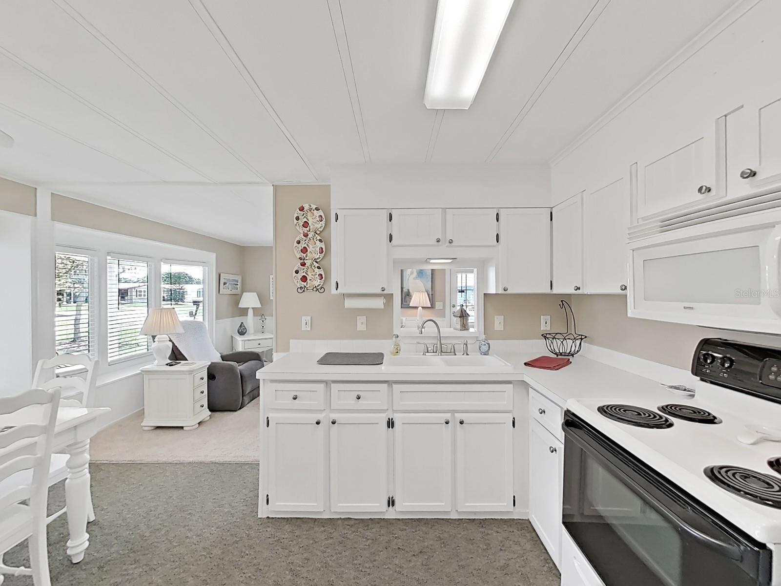 Image 21 of 48 For 4859 Foxwood Blvd