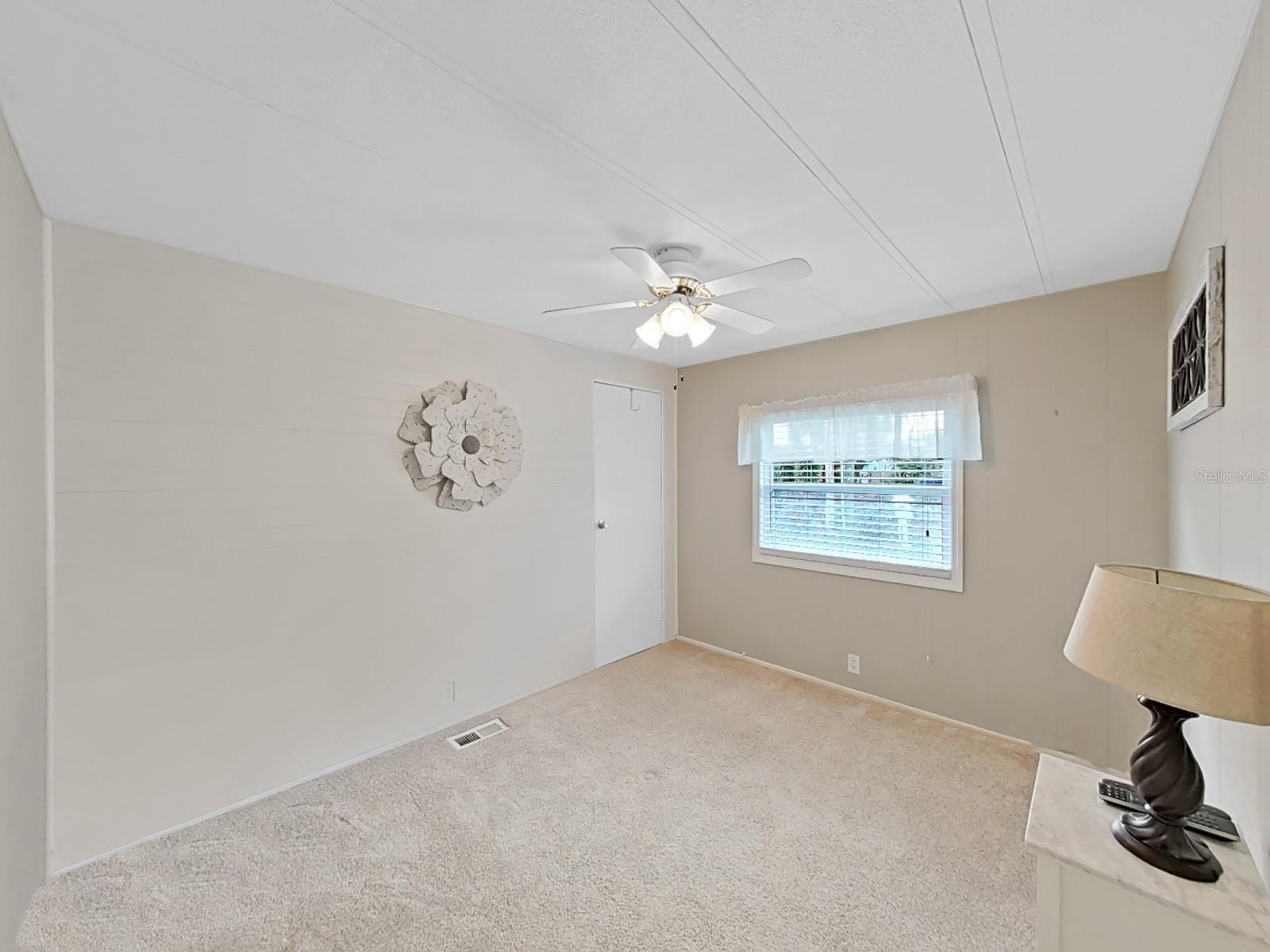 Image 29 of 48 For 4859 Foxwood Blvd