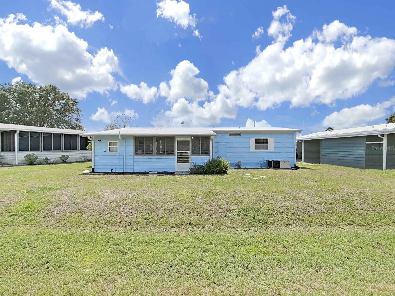 Image 6 of 48 For 4859 Foxwood Blvd