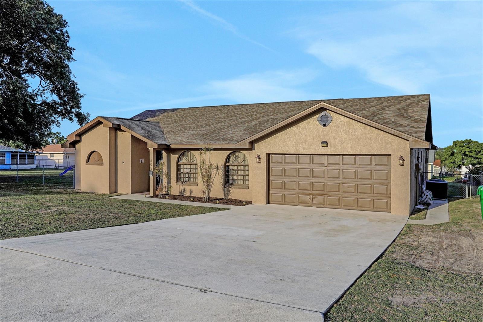 Image 12 of 50 For 505 8th Street S