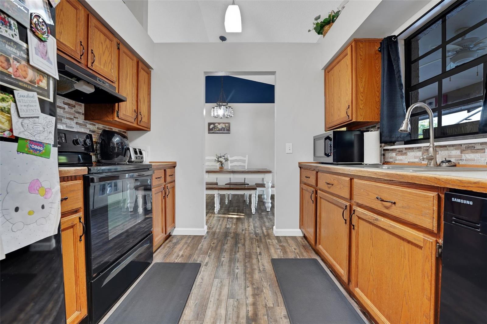 Image 19 of 50 For 505 8th Street S