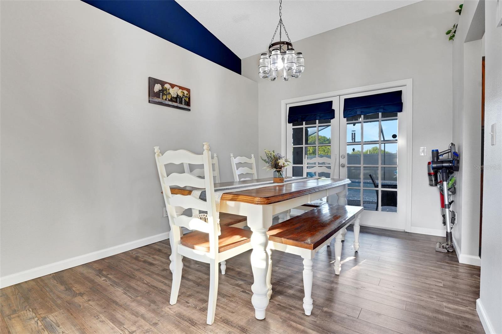 Image 21 of 50 For 505 8th Street S