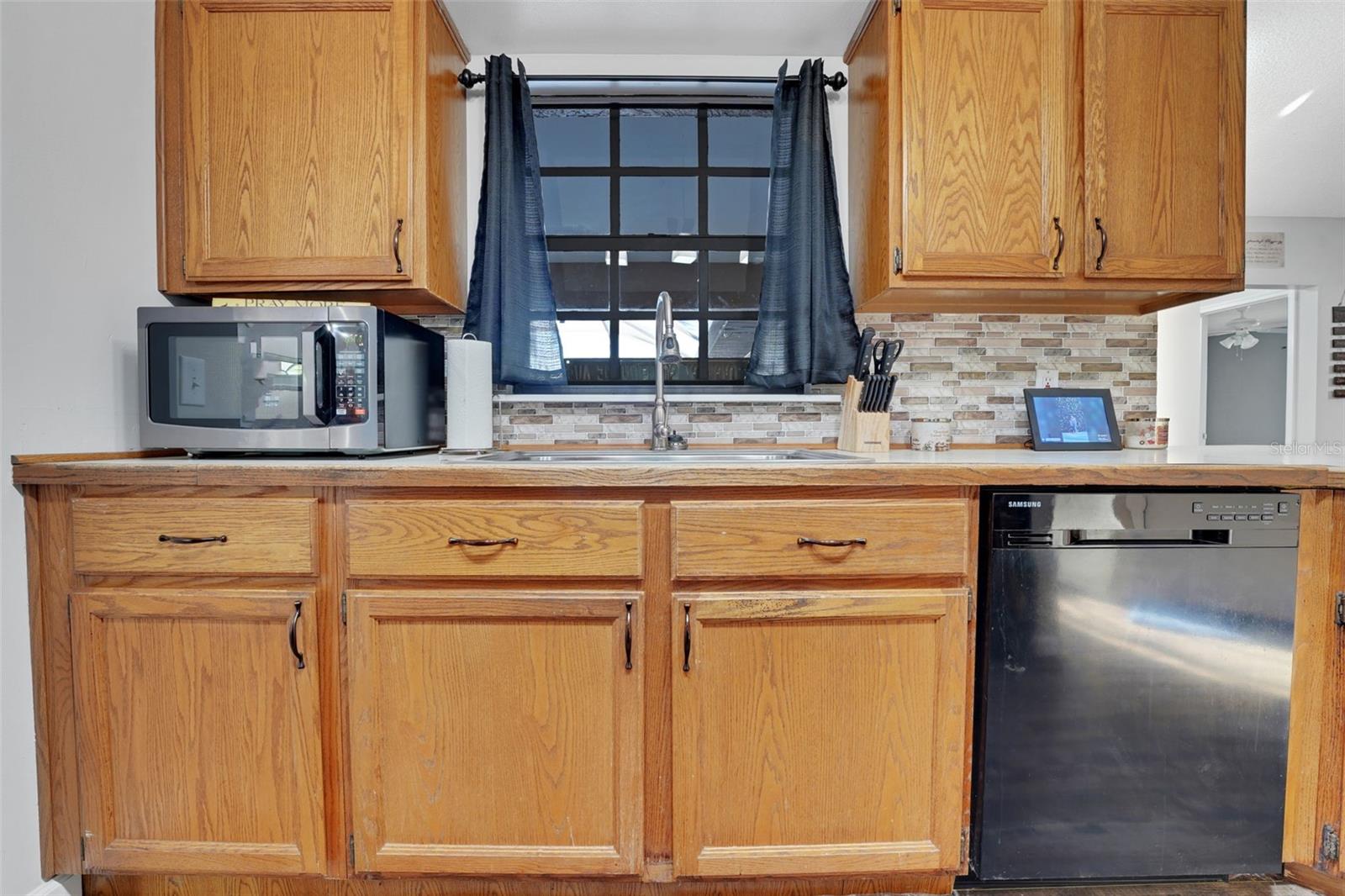 Image 22 of 50 For 505 8th Street S