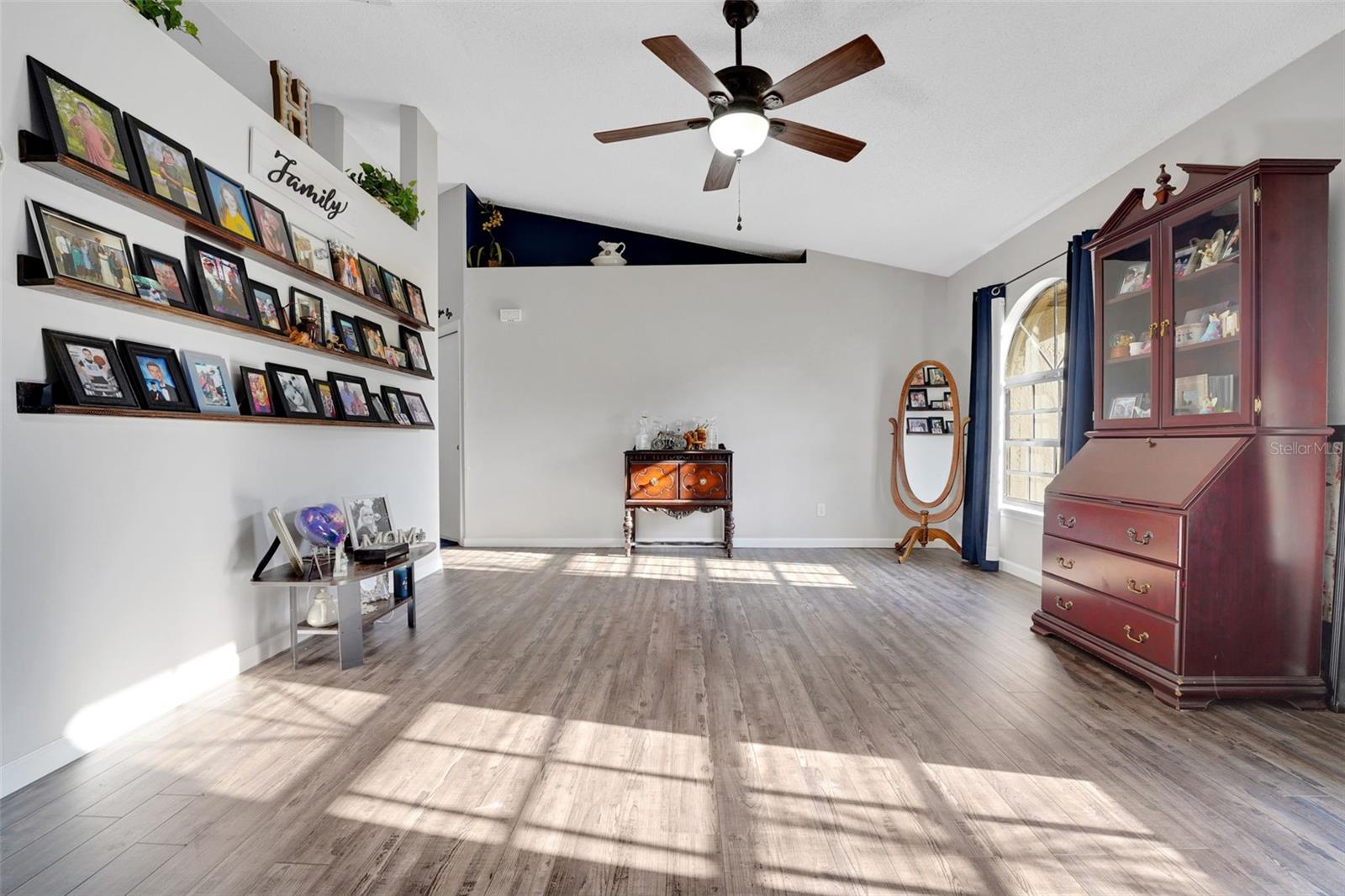 Image 30 of 50 For 505 8th Street S