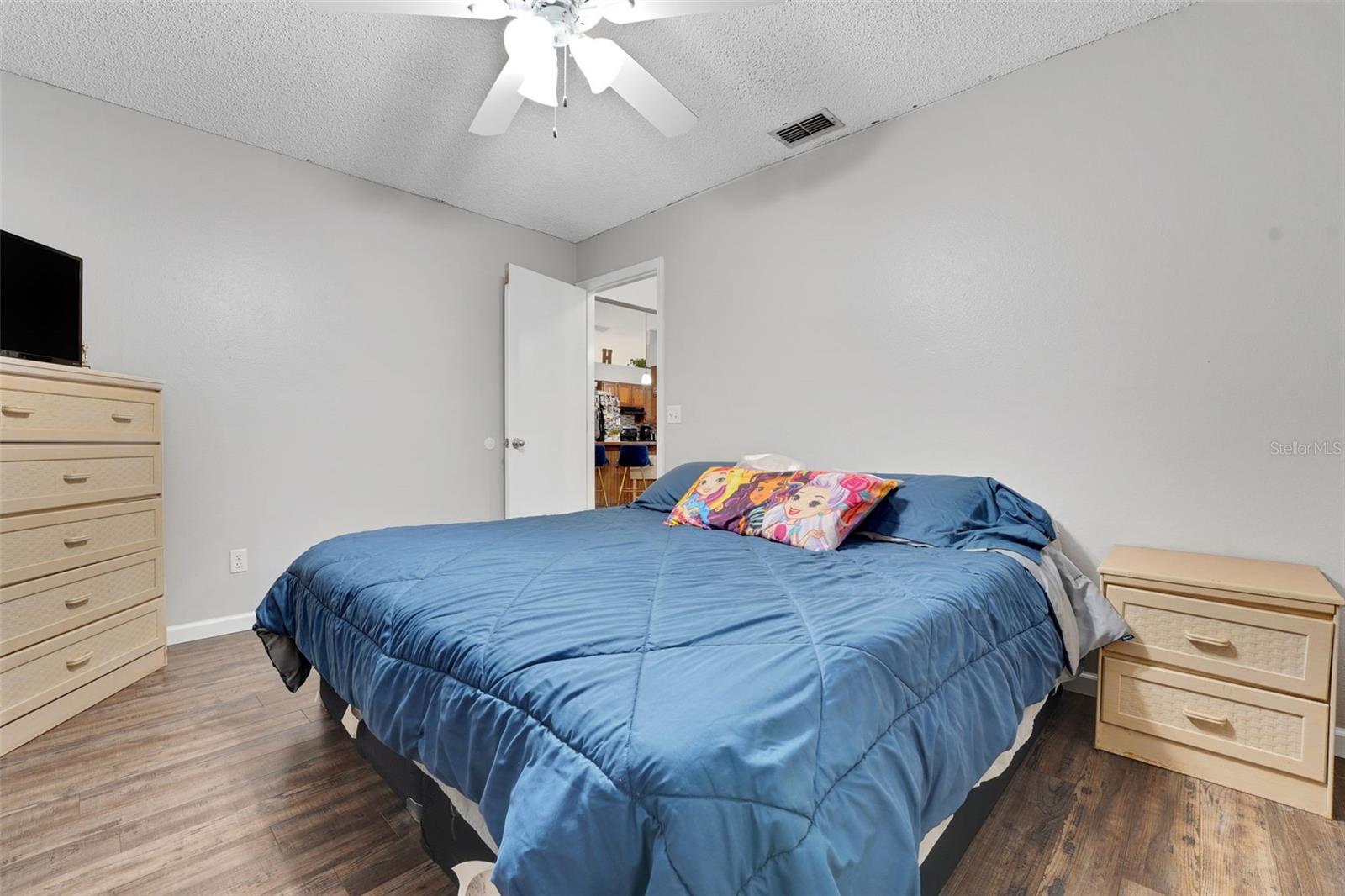 Image 33 of 50 For 505 8th Street S