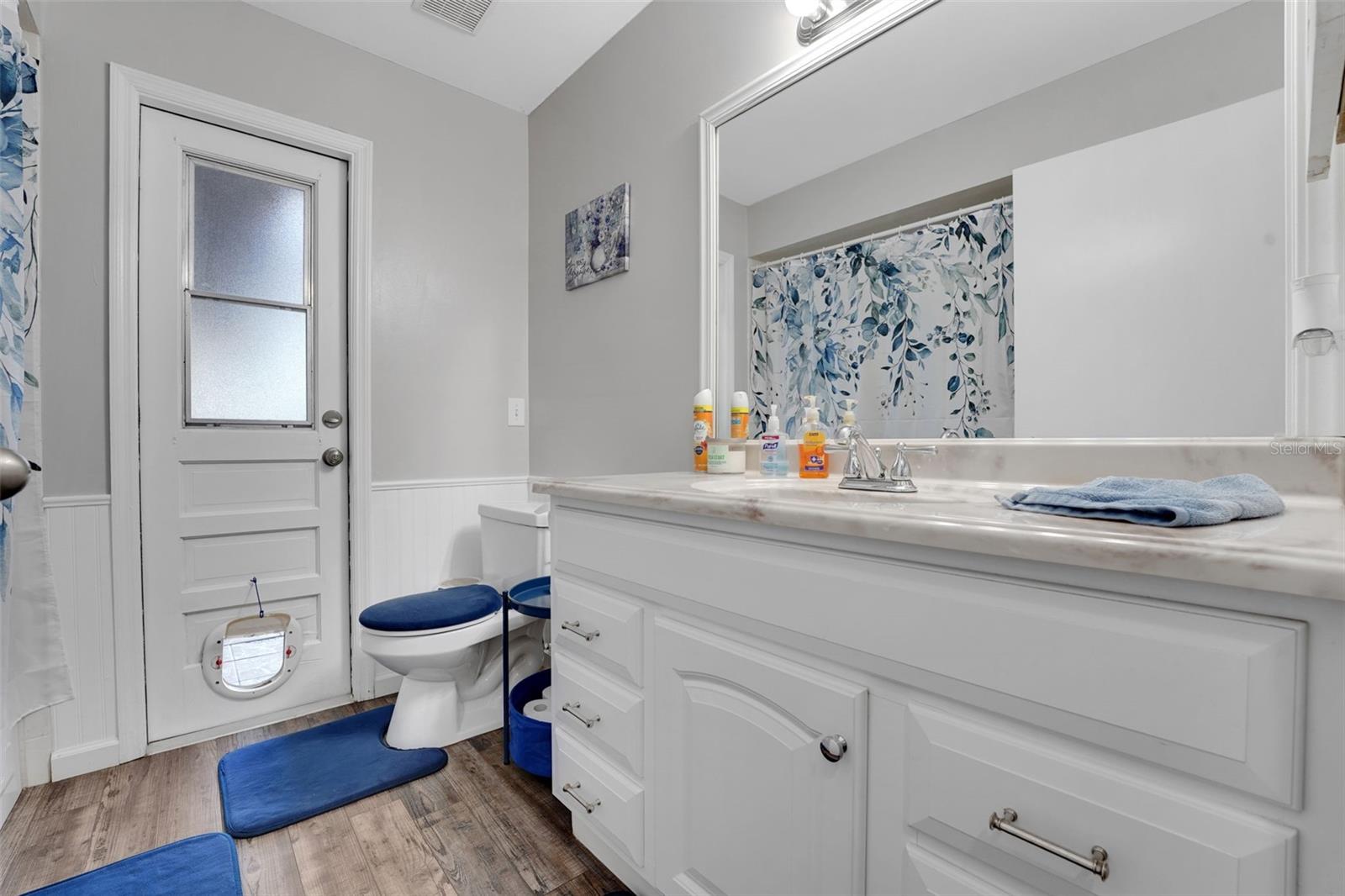 Image 34 of 50 For 505 8th Street S