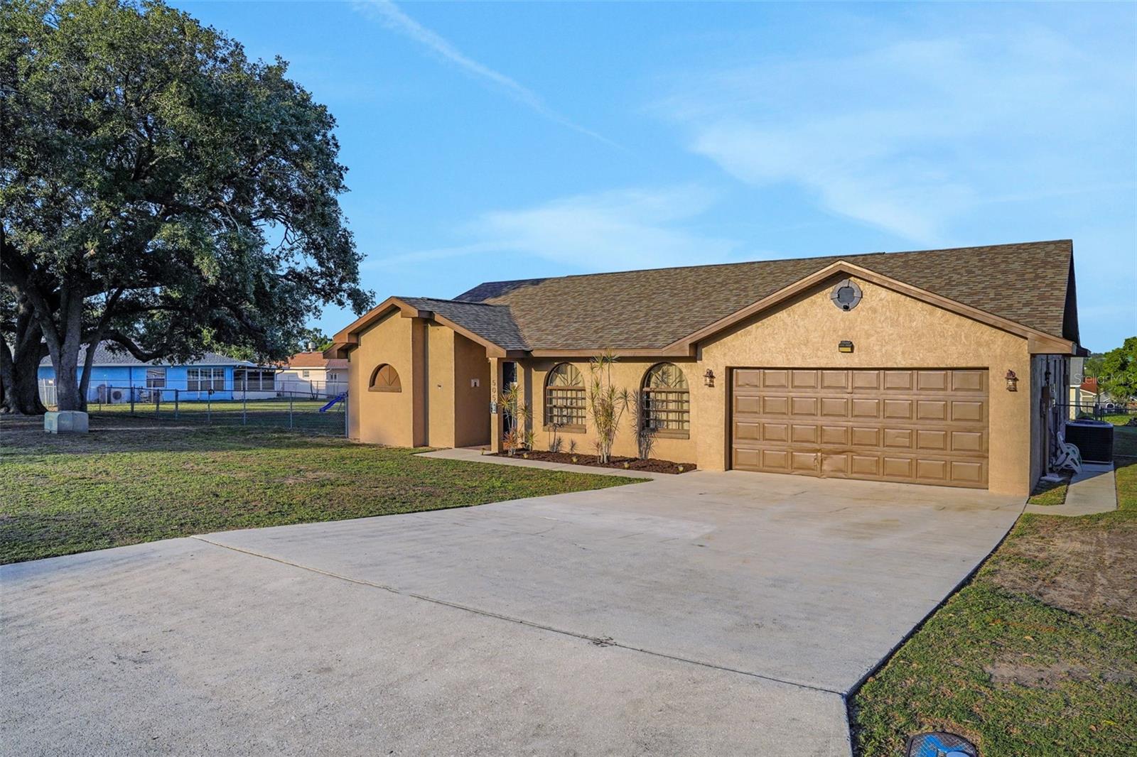 Image 5 of 50 For 505 8th Street S