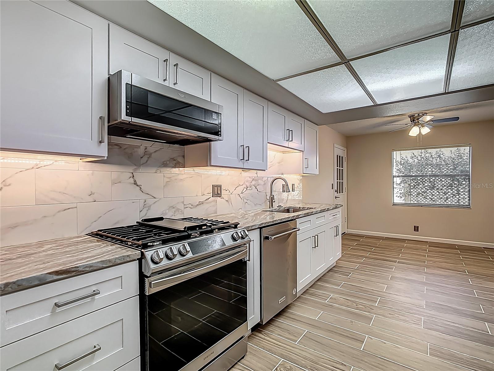 Image 12 of 31 For 560 Saint Andrews Road