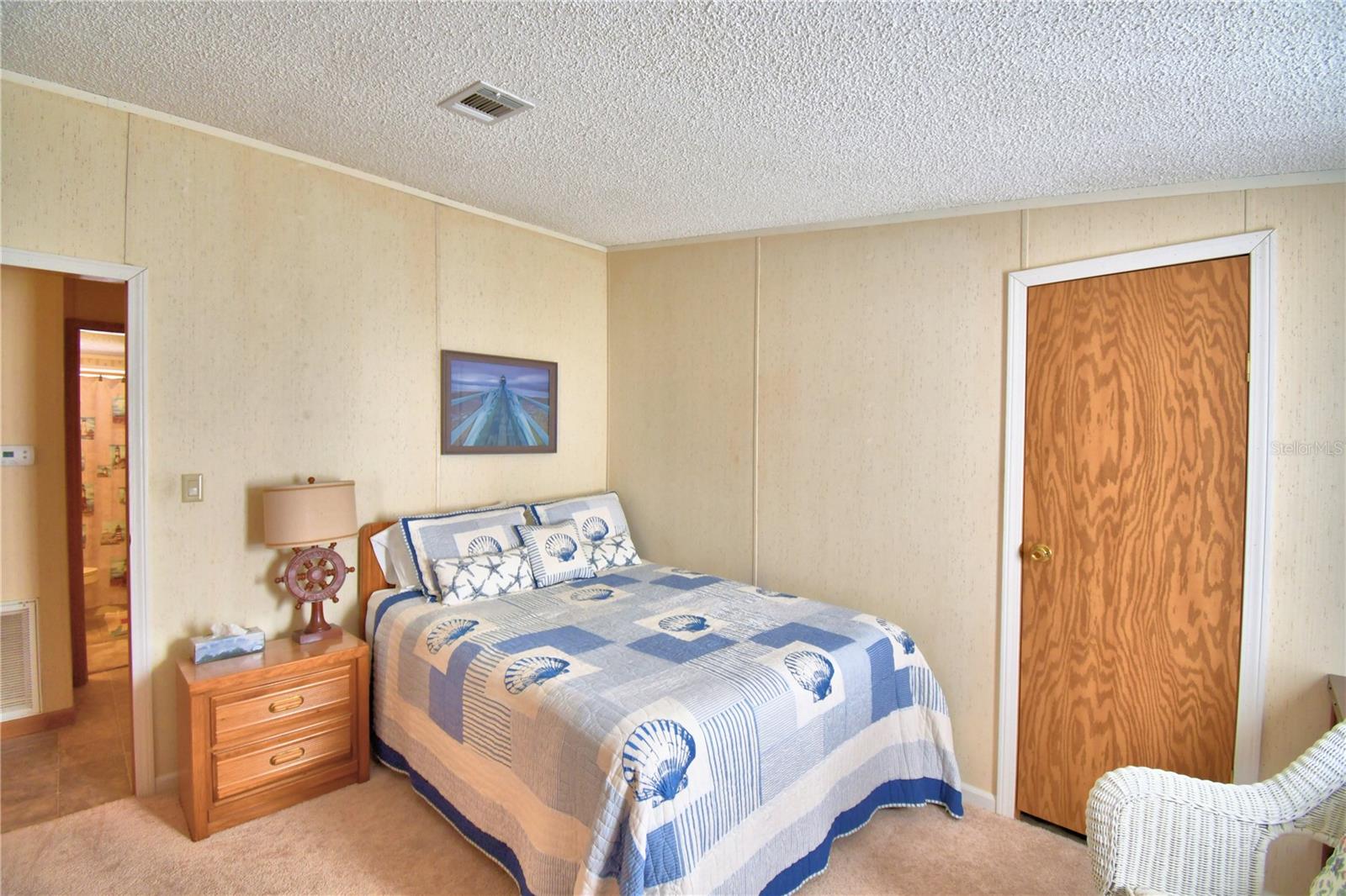 Image 18 of 76 For 5709 Lake Fox Drive